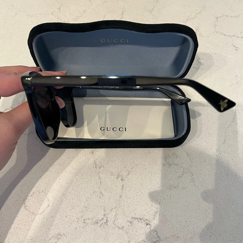 Gucci Eyewear Round Frame Sunglasses Black - Picture 5 of 11